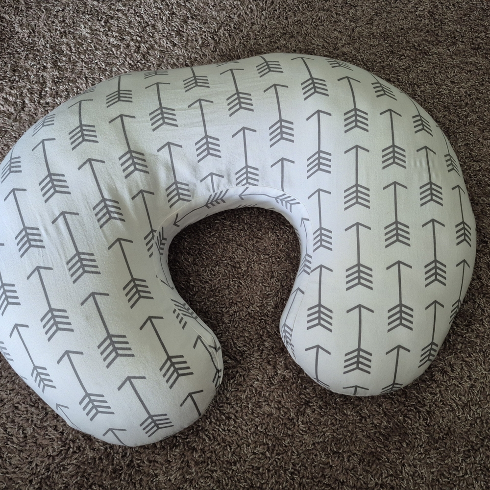 Arrow Pattern Nursing Pillow
